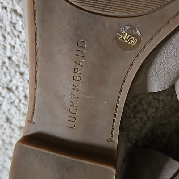 Lucky Brand Gallah Women's Taupe Criss Cross Flats Leather Sandals Size 9 - Picture 5 of 9